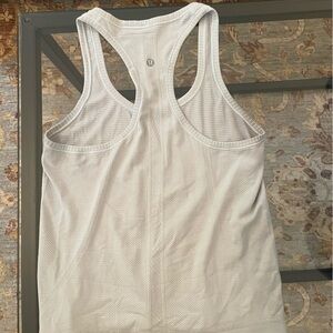 Size 4 Lululemon tank top